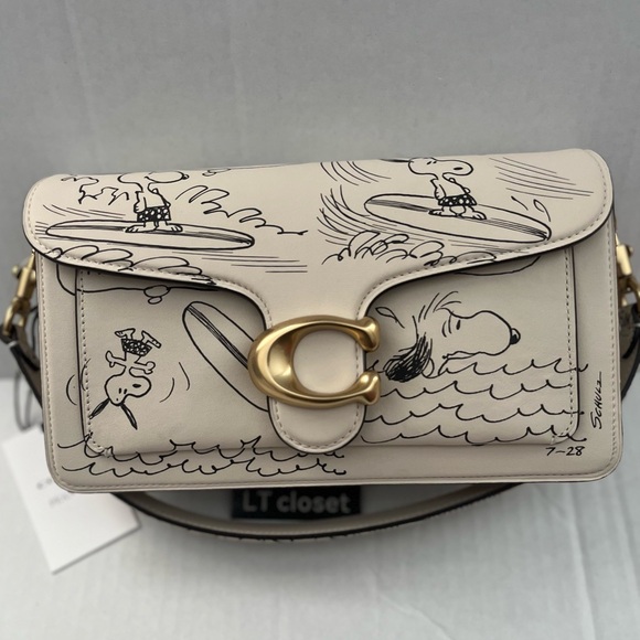New Coach X Peanuts Tabby Shoulder Bag 26 With Newspaper Print CCB04 - Picture 6 of 15